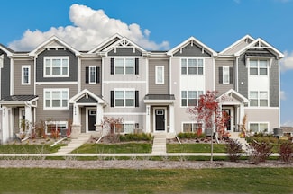 8746 Clover Ln, Saint John, IN 46373