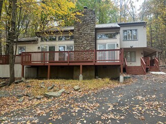 1157 Kensington Dr, East Stroudsburg, PA 18301