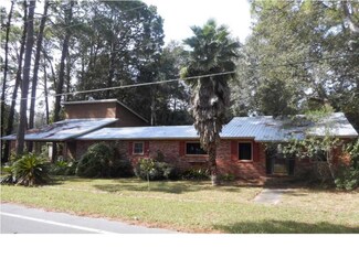 1170 Bluff Rd, Apalachicola, FL 32320