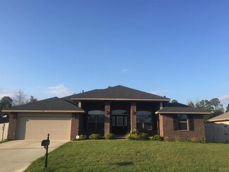 275 Tree Swallow Dr, Pensacola, FL 32503