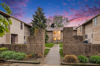 300 Briarcrest Dr Unit 141, Ann Arbor, MI 48104