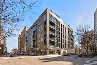 2773 N Hampden Ct Unit 401, Chicago, IL 60614