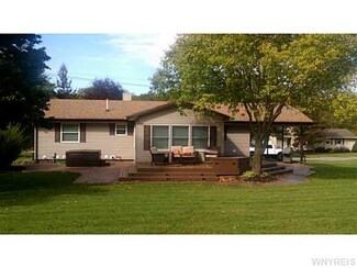 258 Linwood Ave, Warsaw, NY 14569