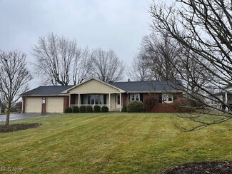 7951 W Pine Lake Rd, Salem, OH 44460