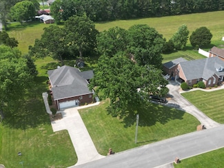 23 Regalwood Dr, Manchester, TN 37355