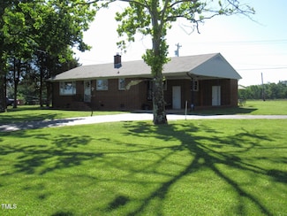 1700 Warrenton Rd, Henderson, NC 27537