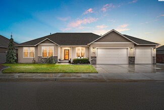 752 S Oklahoma St, Kennewick, WA 99336