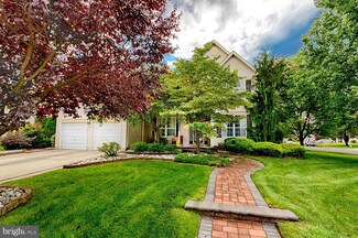 1 Chaucer Cir, Hainesport, NJ 08036