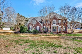 102 Wren Crossing Ln, Easley, SC 29642