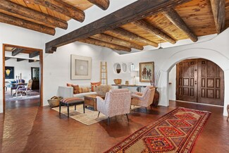 1304 Hyde Park Rd, Santa Fe, NM 87501