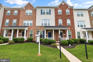 14611 Featherstone Gate Dr, Woodbridge, VA 22191