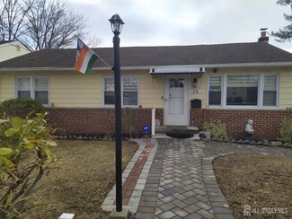 38 Block Ave, Iselin, NJ 08830