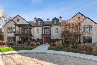 1884 Old Willow Rd Unit 2C, Northfield, IL 60093