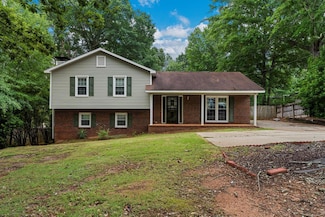 1434 Autumnridge Dr, Columbus, GA 31904