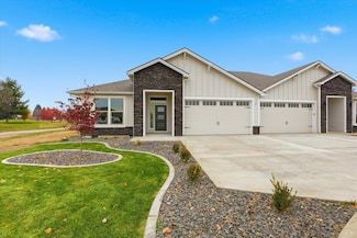 1109 - Unit 19 N Country Club Dr Unit 19, Deer Park, WA 99006