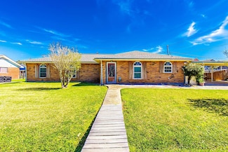 815 Levert Dr, Thibodaux, LA 70301