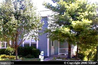 15267 Valley Stream Dr, Woodbridge, VA 22191