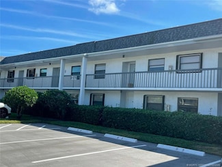 1270 SE Parkview Place Unit B3, Stuart, FL 34994