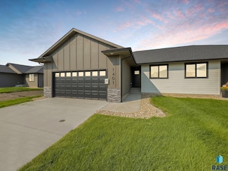 1401 N Mae Place, Tea, SD 57064