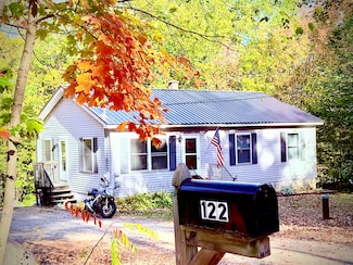 122 Prospect St, Wilton, ME 04294