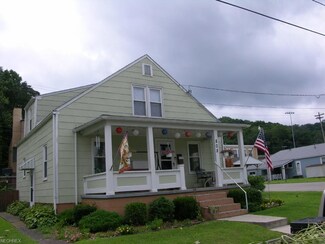 808 6th St, Saint Marys, WV 26170