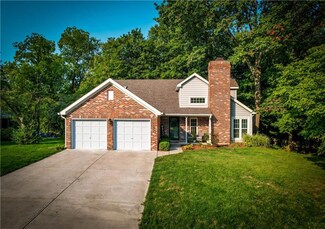 8424 La Habra Ln, Indianapolis, IN 46236