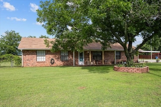 600 S Colorado St, Whitney, TX 76692