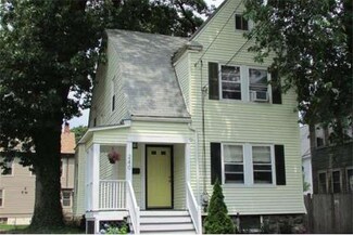 240 Ash St, Waltham, MA 02453