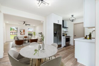 512 Leisure World, Mesa, AZ 85206