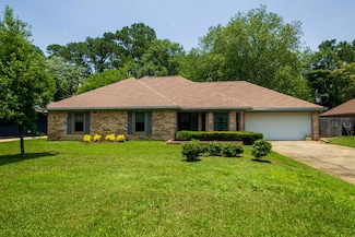 768 Overbrook Dr, Fort Walton Beach, FL 32547