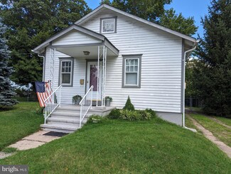 124 Lewis Ave, Trenton, NJ 08629