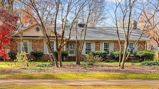 3011 Round Hill Rd, Greensboro, NC 27408