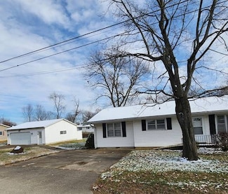 210 S Adams St, Olney, IL 62450