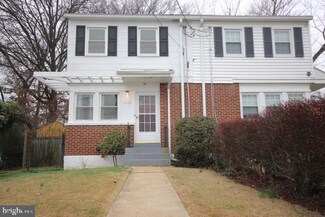 6926 University Dr, Alexandria, VA 22307