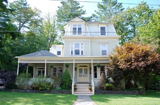 81 Hoxsey St, Williamstown, MA 01267