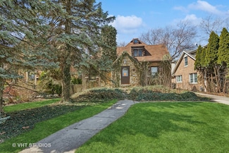 562 Byrd Rd, Riverside, IL 60546