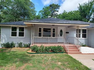 223 Cheek St, Mineola, TX 75773