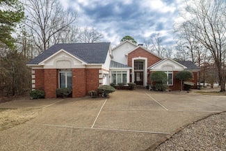 53 Loyola Dr, Hot Springs Village, AR 71909