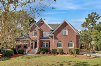 1820 S James Gregarie Rd, Mount Pleasant, SC 29466