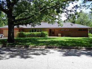 534 N Mission Rd, Wichita, KS 67206