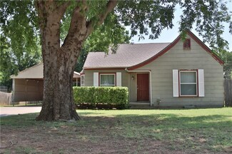 723 S 9th St, Kingfisher, OK 73750