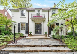 7006 Meadow Ln, Chevy Chase, MD 20815