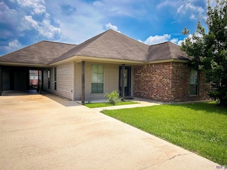 1032 S Sky Ave, Gonzales, LA 70737