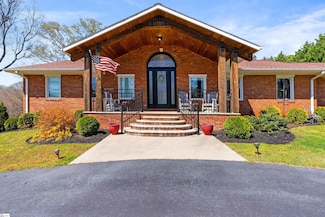 351 Belcher St, Inman, SC 29349