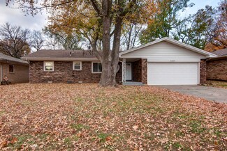 2459 S Clay Ave, Springfield, MO 65807