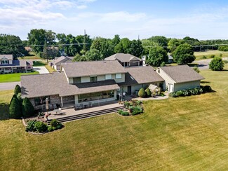645 Riverwood Dr SW, Owatonna, MN 55060