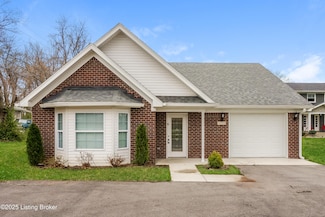 10713 Deering Rd, Louisville, KY 40272