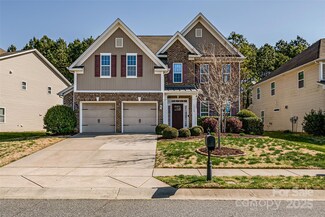 10728 Bere Island Dr, Charlotte, NC 28278