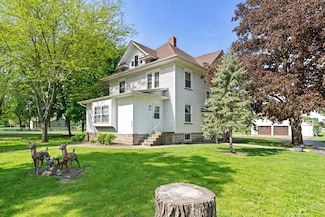 460 S Depot St, Somonauk, IL 60552