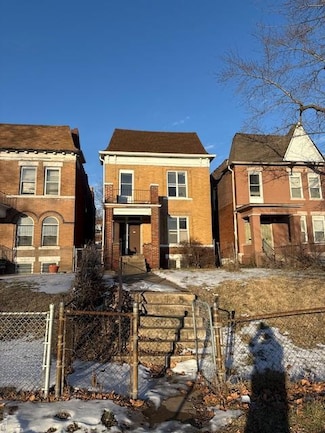5735 Page Blvd, Saint Louis, MO 63112